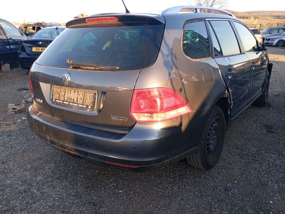 Фолксваген Голф 5 комби 1.9 тди BLS 2008год