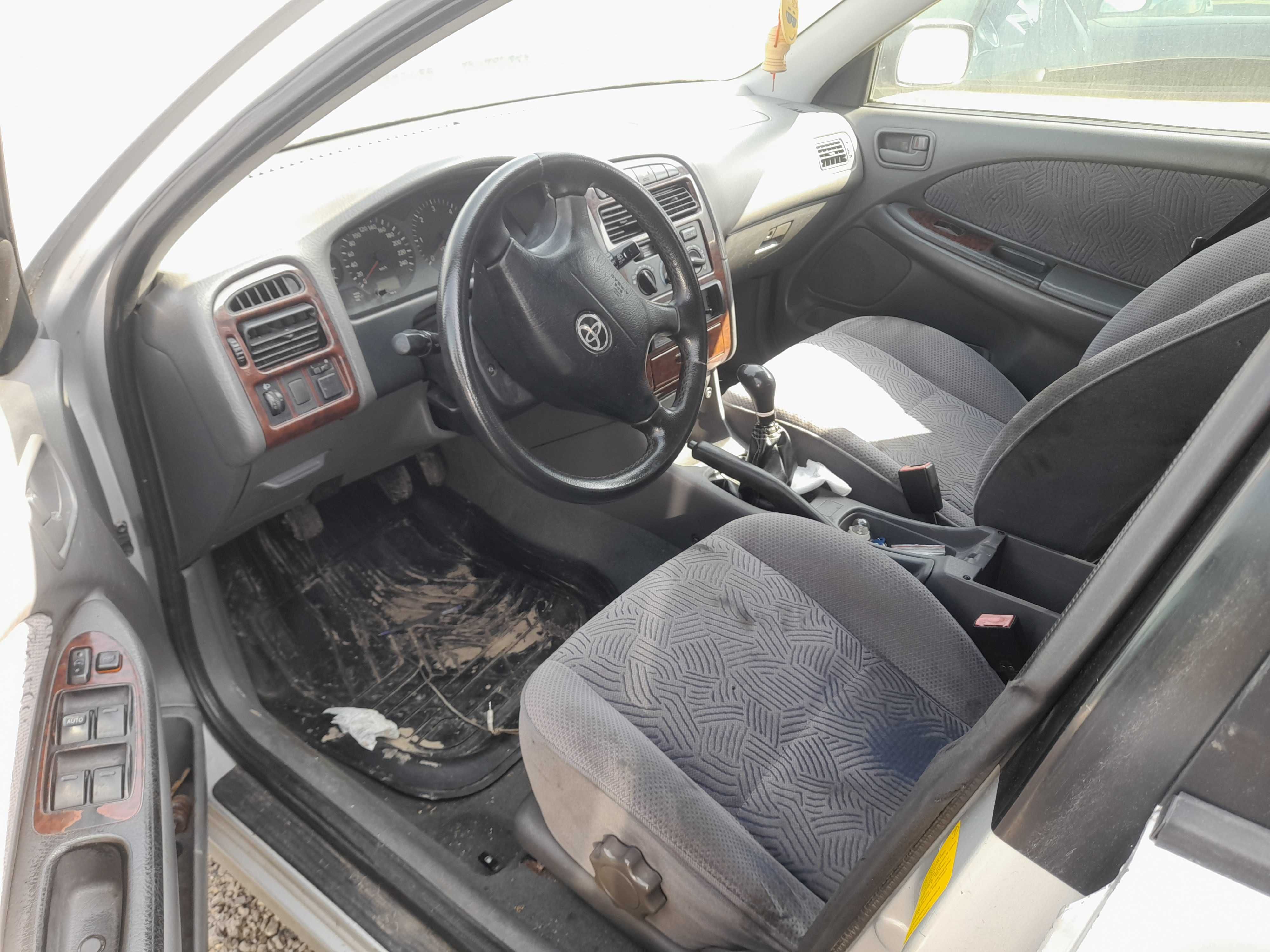 На части! Toyota Avensis 2.0 D4D