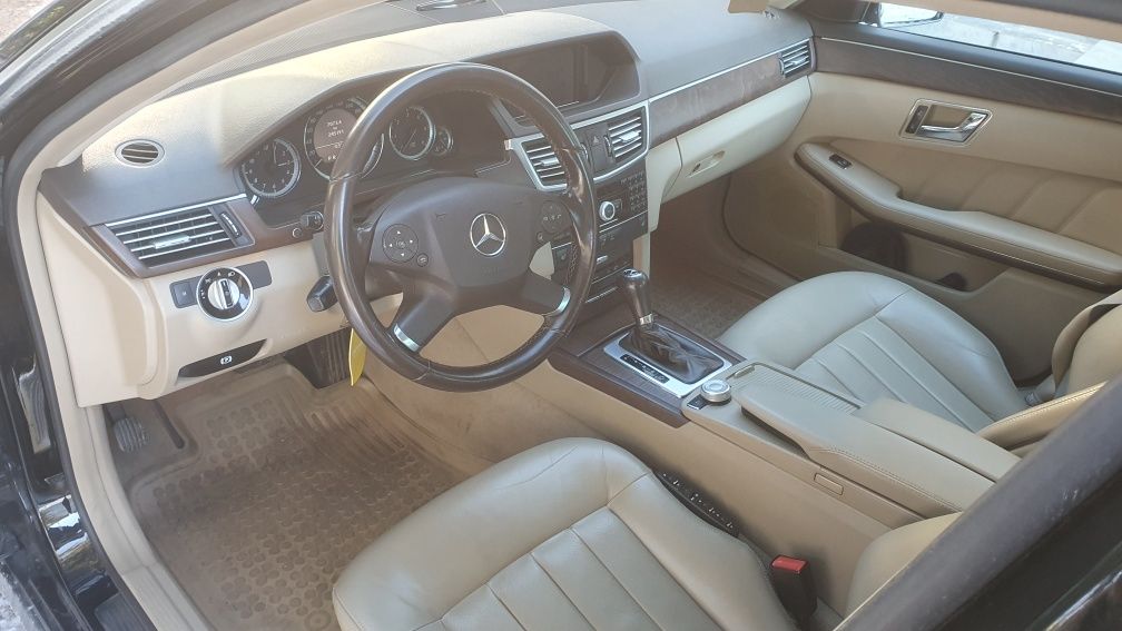 Mercedes-Benz E250 Diesel Elegance