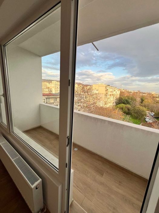 Продавам 3-стаен апартамент