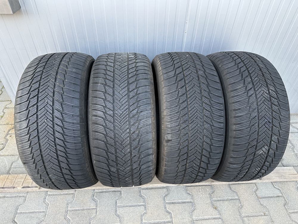 4 бр Зимни Гуми BRIDGESTONE 265/50/19 / 255/50/19 DOT2020