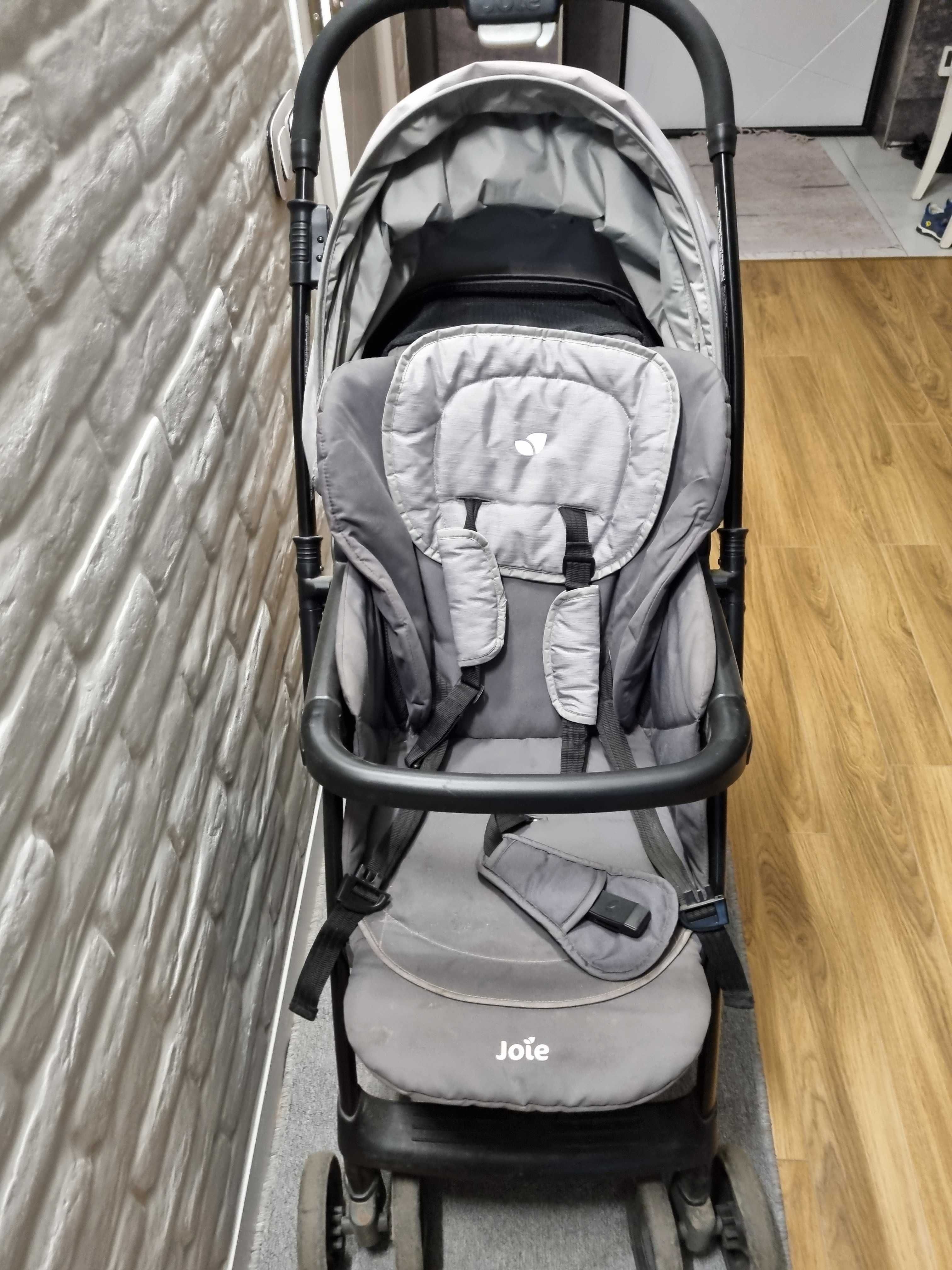 Продается прогулочная коляска с перекидной ручкой  Joie Mirus Ember