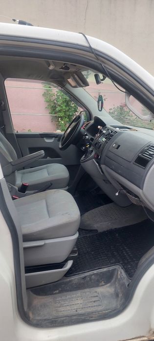 Vând vw t5 1.9tdi