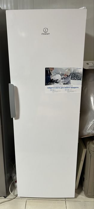 Морозильник Indesit в прекрасном состоянии