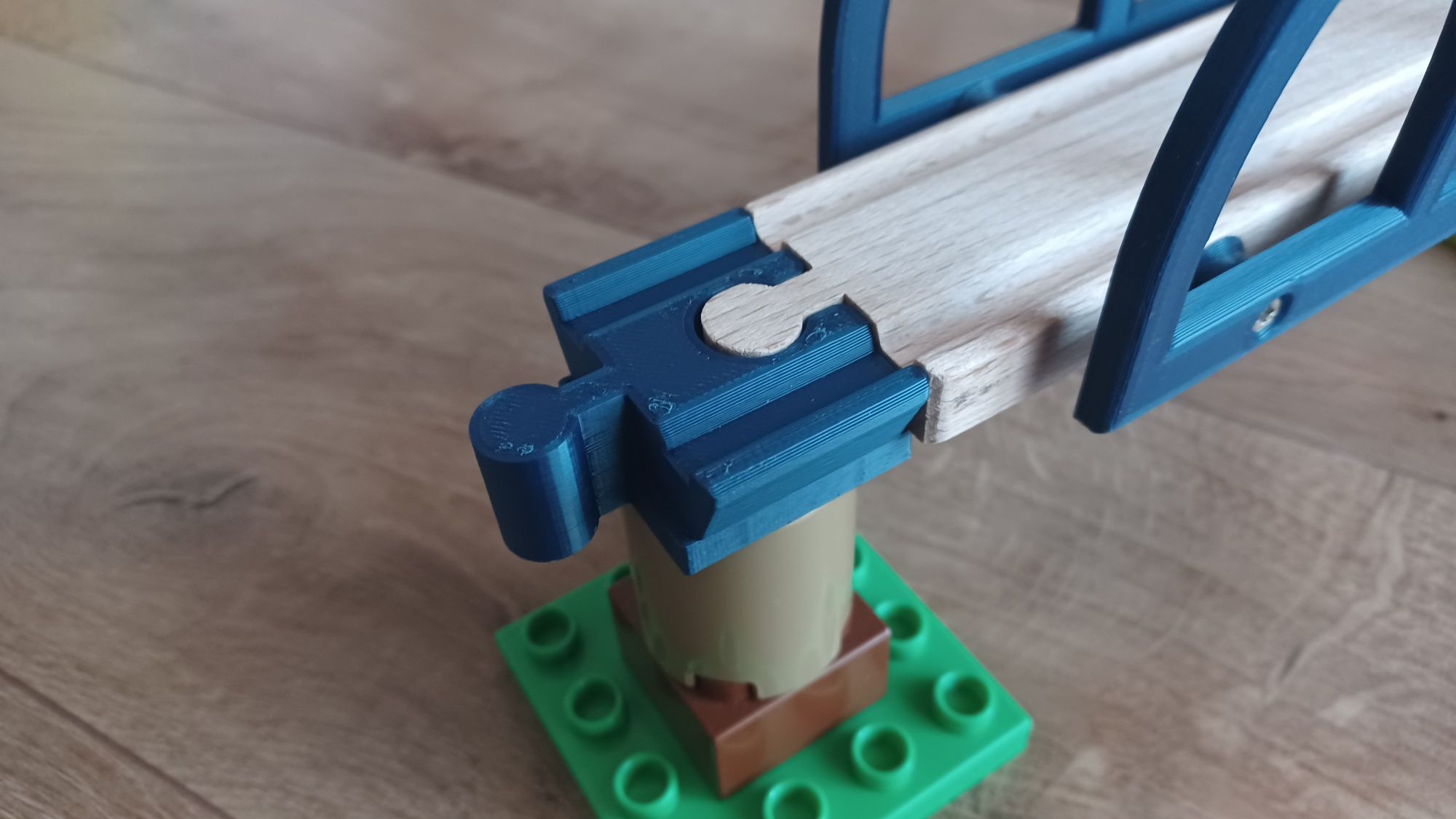 Accesorii traseu trenulet din lemn IKEA LIDL - conexiune LEGO Duplo