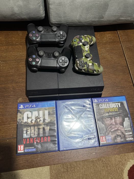 Ps4 este ok nu are nimic este intr o stare buna