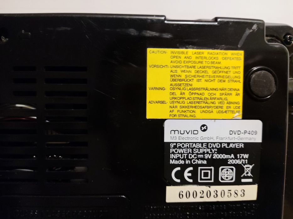 DvD player portabil pentru mașina (atenție la desriere)