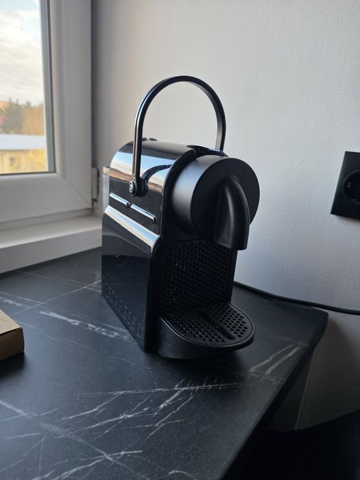 Espressor capsule NESPRESSO Inissia EN80.B, 0.6l, 1260W, 19 bar, negru