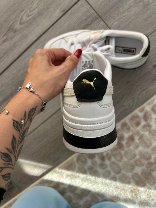 Обувки на puma оригинални .