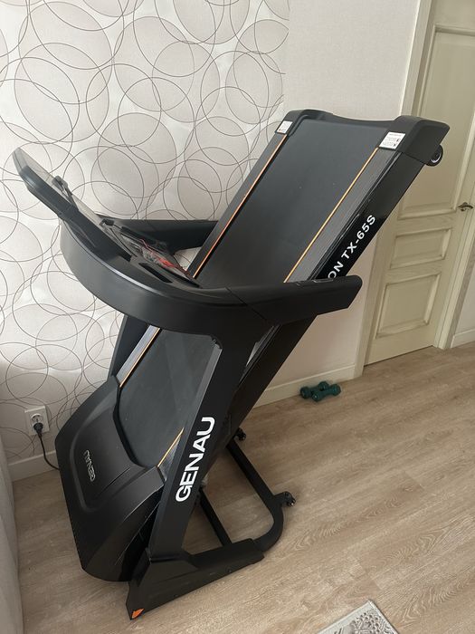 Беговая дорожка GENAU