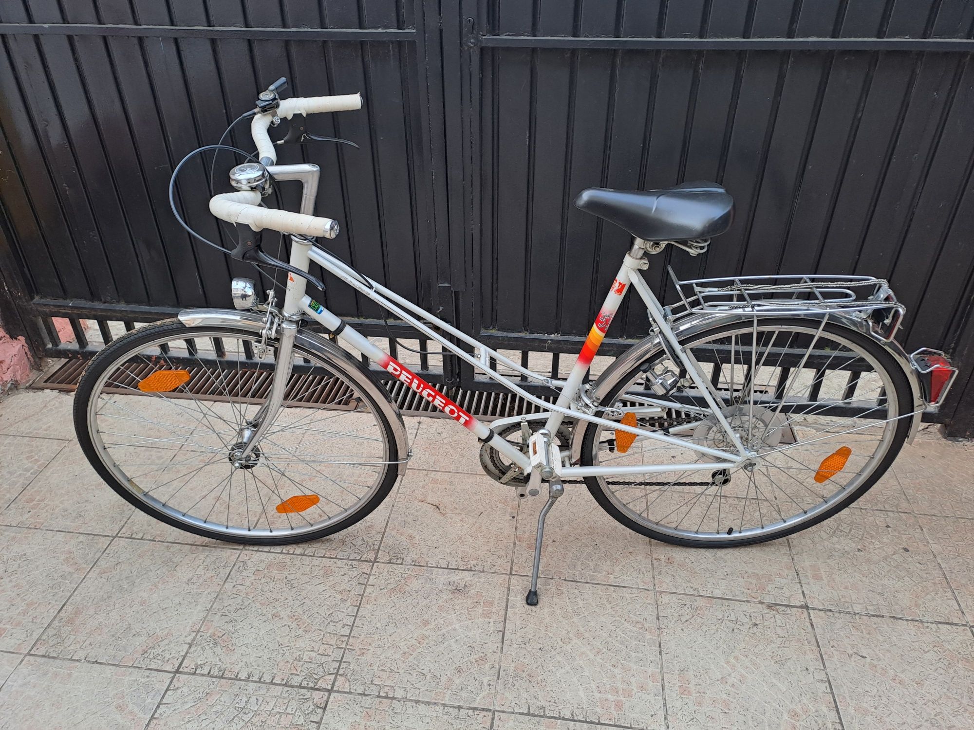 Vând bicicleta Peugeot