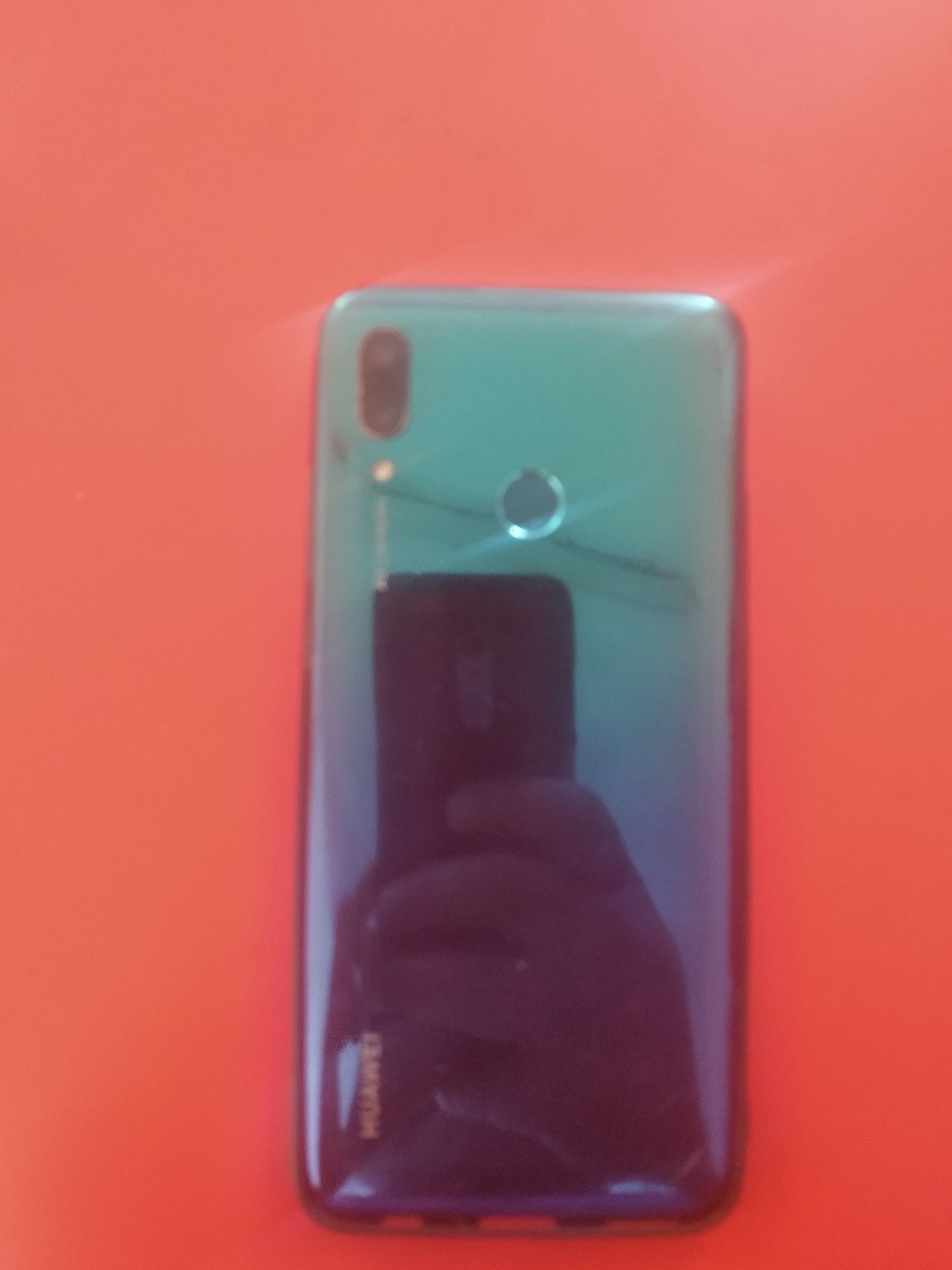 Продаётся  HUAWEI P smart