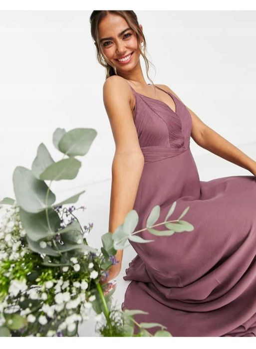 Официална рокля на АSOS