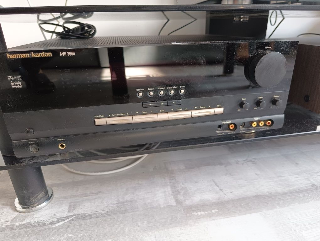 Harman Kardon AVR 3000 amplituner