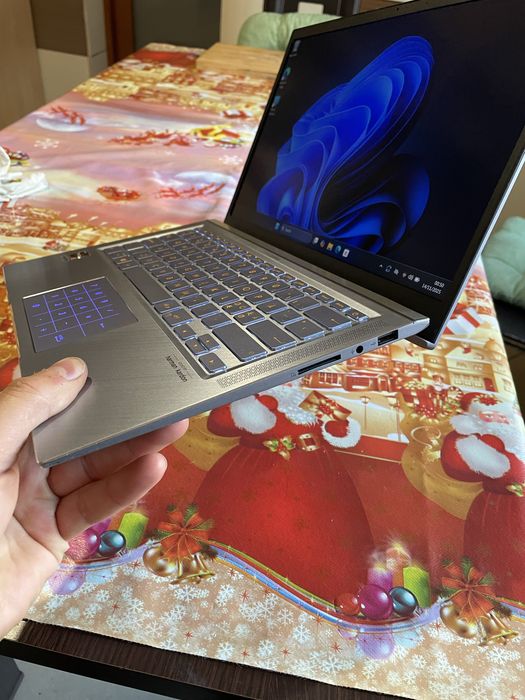Laptop Premium Asus ZenBook 14