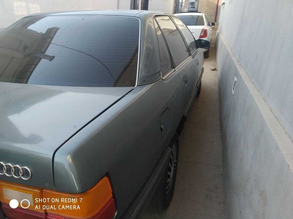 Audi 100 сотилади
