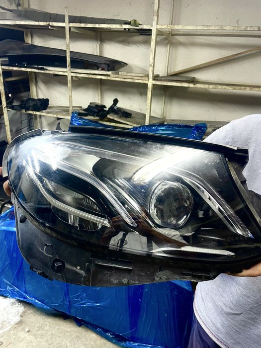 Mercedes W213 multibeam led фар оборудван