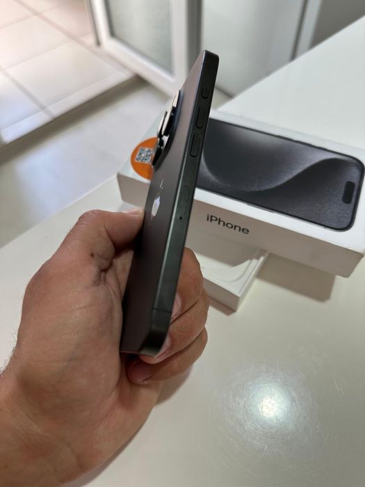 Iphone 15 PRO MAX black baterie 93%