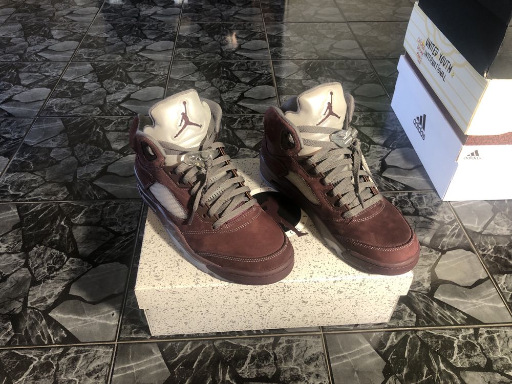 Jordan 5 Burgundy