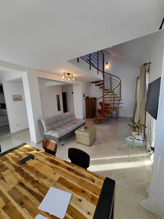 Proprietar inchiriez apartament tip penthouse Buziasului-Ciarda Rosie
