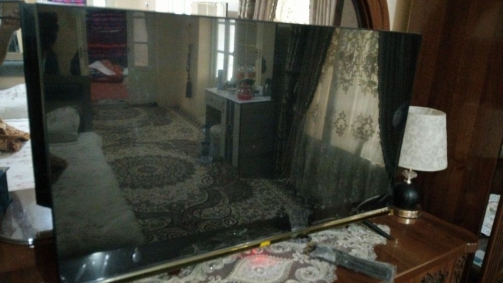 Avax televizor 43 talik smart holati ideal yangidek srochna  pul zarur