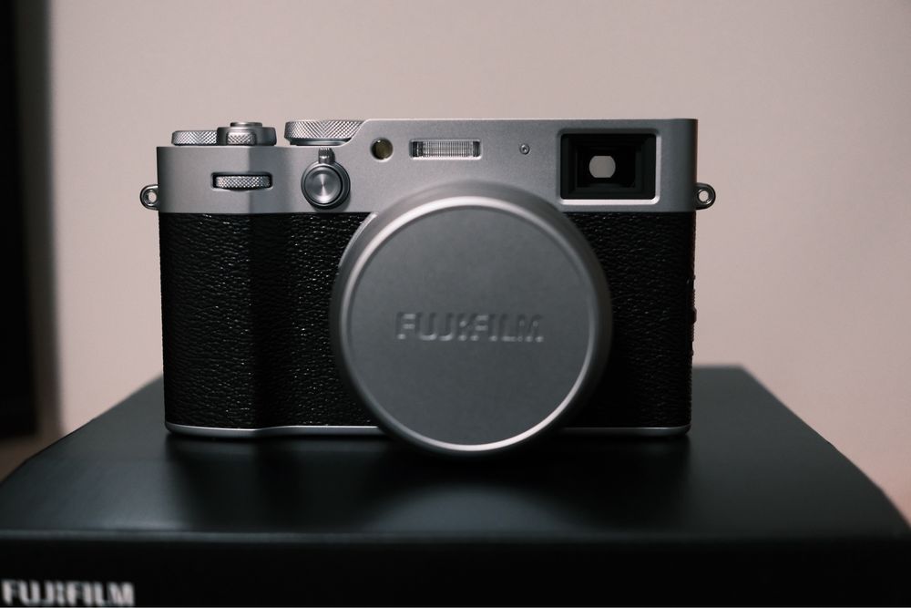 Fujifilm X100VI - отлично състояние
