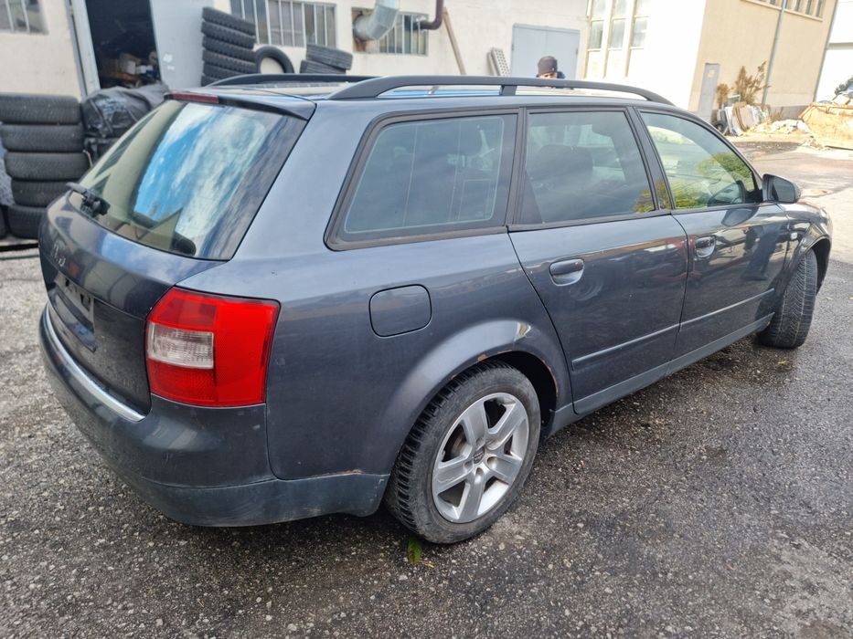 На части Ауди А4 б6 A4 B6 1.9 TDI 131кс. Хладилник