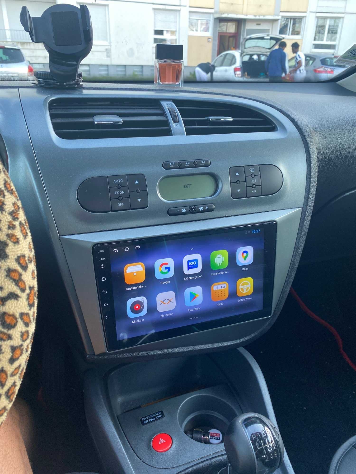 Navigatie Android Seat Leon Mk2 (2005-2012) 1-8GB RAM - QLed CarPlay