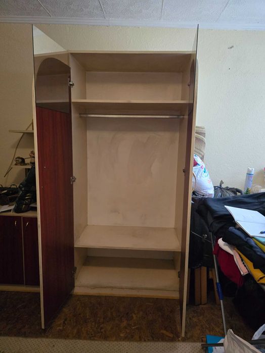 Секция, гардероб, ракла