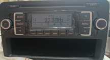 Radio-CD original Volkswagen RCD 210 PERFECT FUNCȚIONAL
