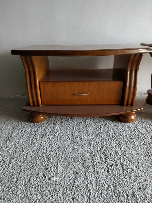 Холна маса и тв поставка