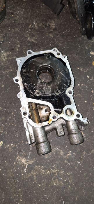 Биели и маслена помпа WRX 2.0T