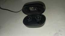 Vand husa cutie casti xiaomi redmi wireless pret 40 ron