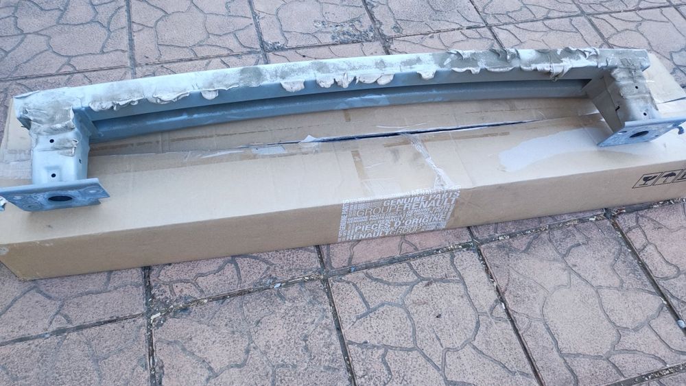 Armătură / Întăritură bară spate Renault Arkana