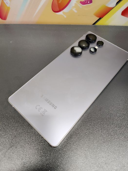 Samsung Galaxy S25 Ultra 256GB като нов