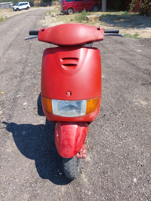 Vind scuter Piaggio în stare farte bună