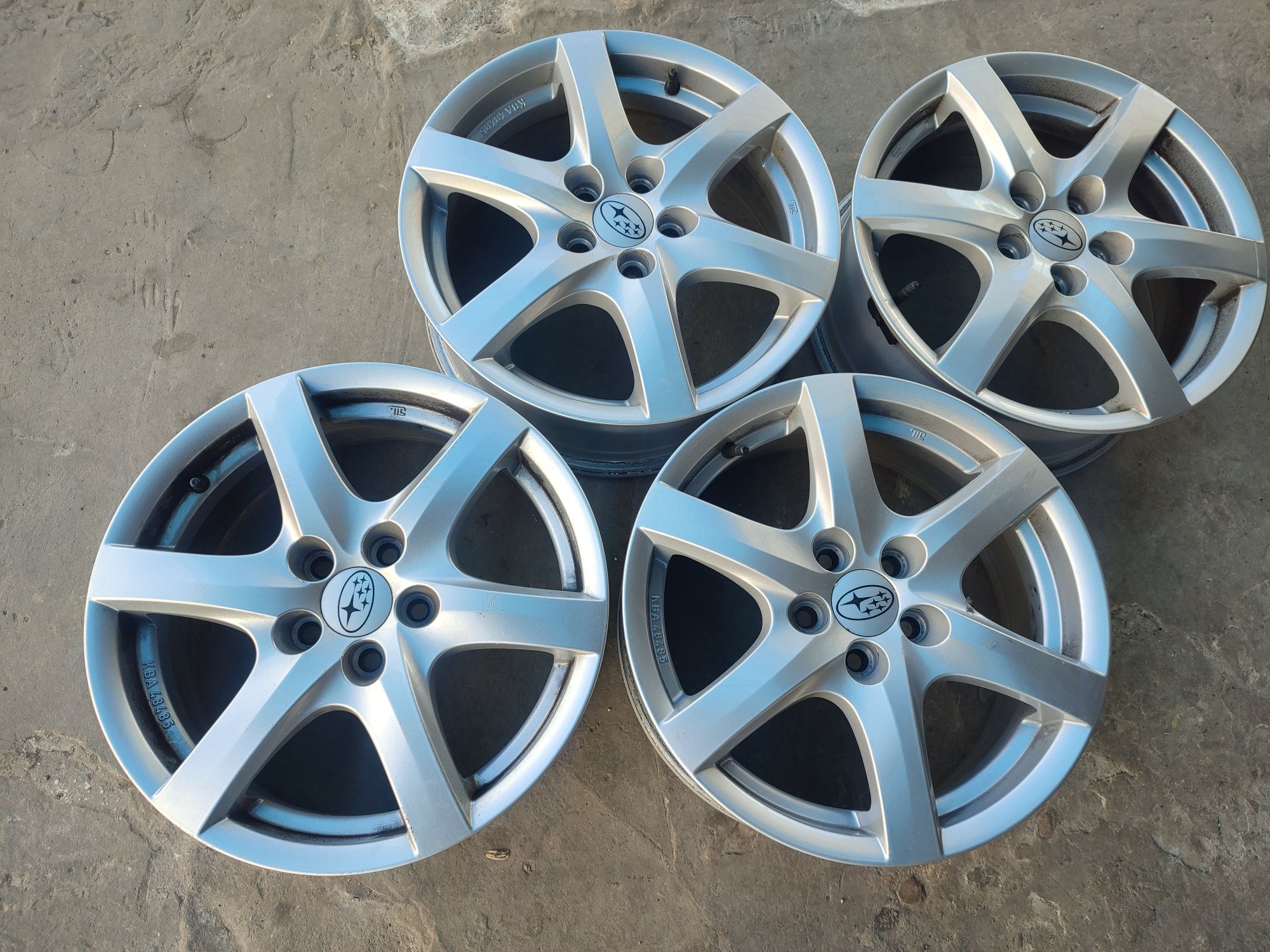 16" оригинални алуминиеви джанти за Subaru.