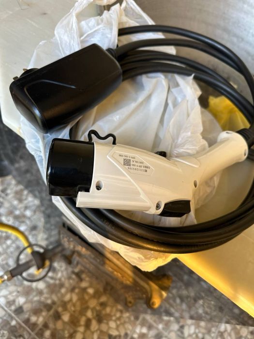 Zaradnik elektira mabil sotiladi yangi 2 ta bor