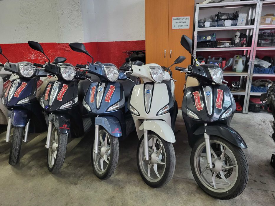 Vand scutere Piaggio