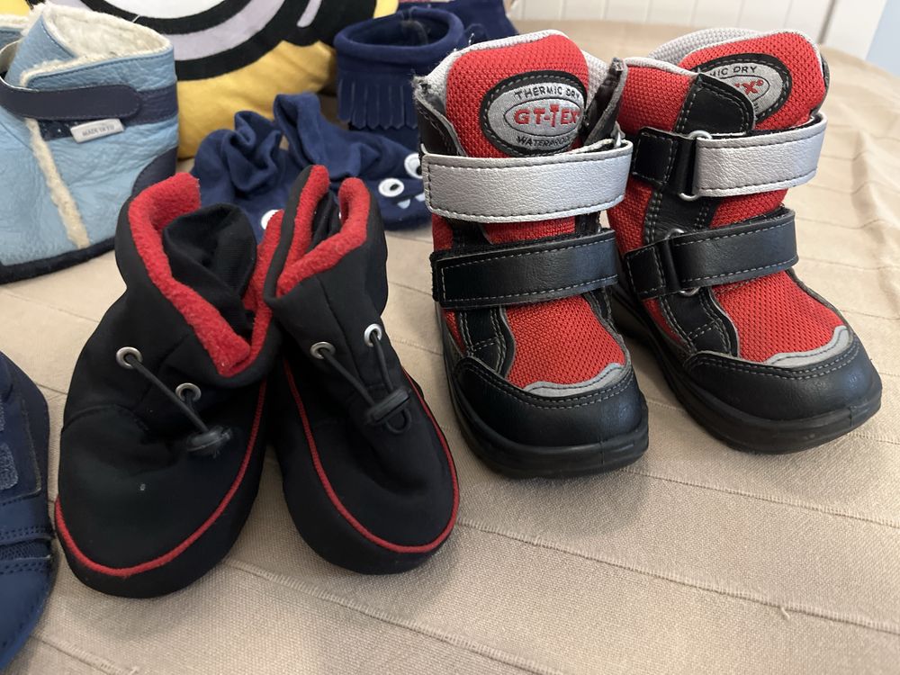 Ghete  sandale cizme nr20 mothercare fruugo superfit decathlon goretex