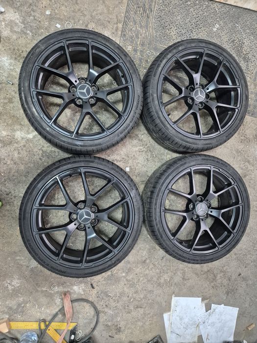 Джанти гуми 19 AMG