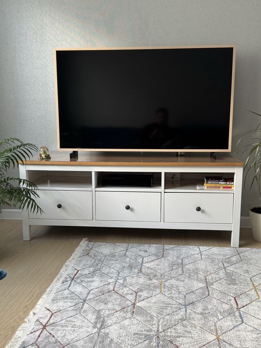 Тумба под телевизор