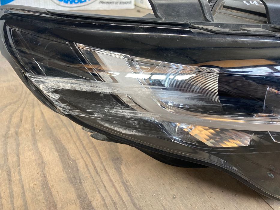 Десен фар за Land Rover Discovery Sport. 14-16.