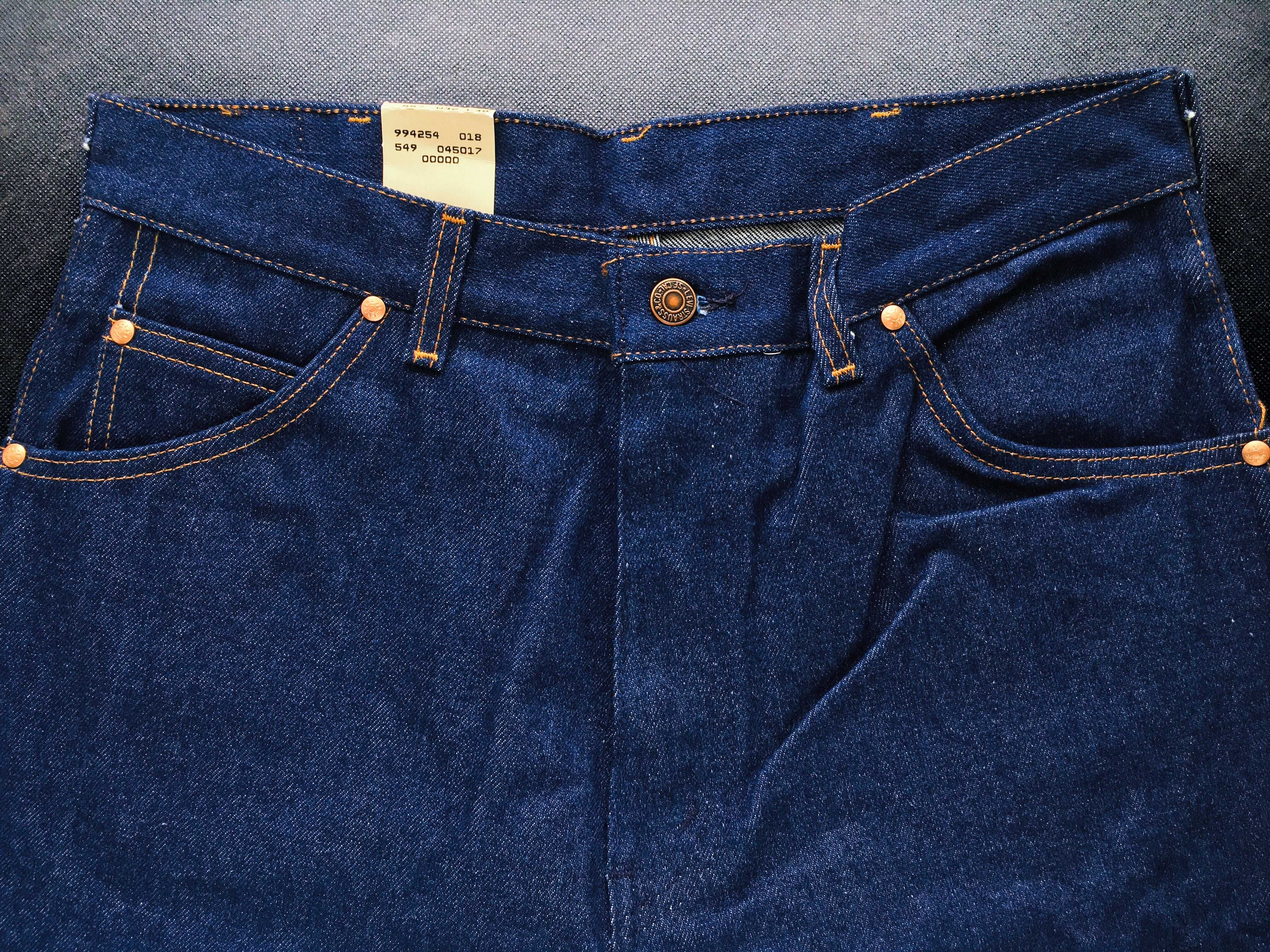 VINTAGE 1990 Made in U.S.A. LEVI'S® 557™ For Cowboys Jeans — W32 L39