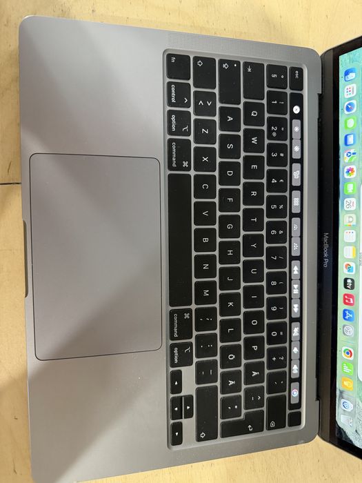 Macbook Pro 13inch 2020g.