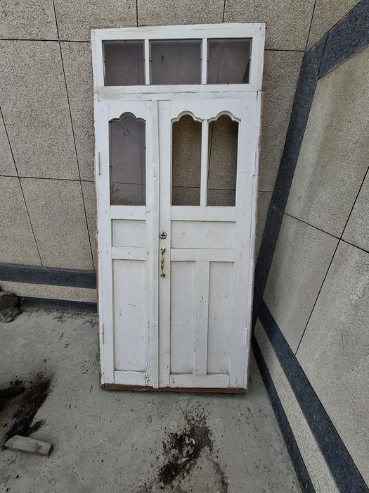 Eshik  narxini kelishamiz