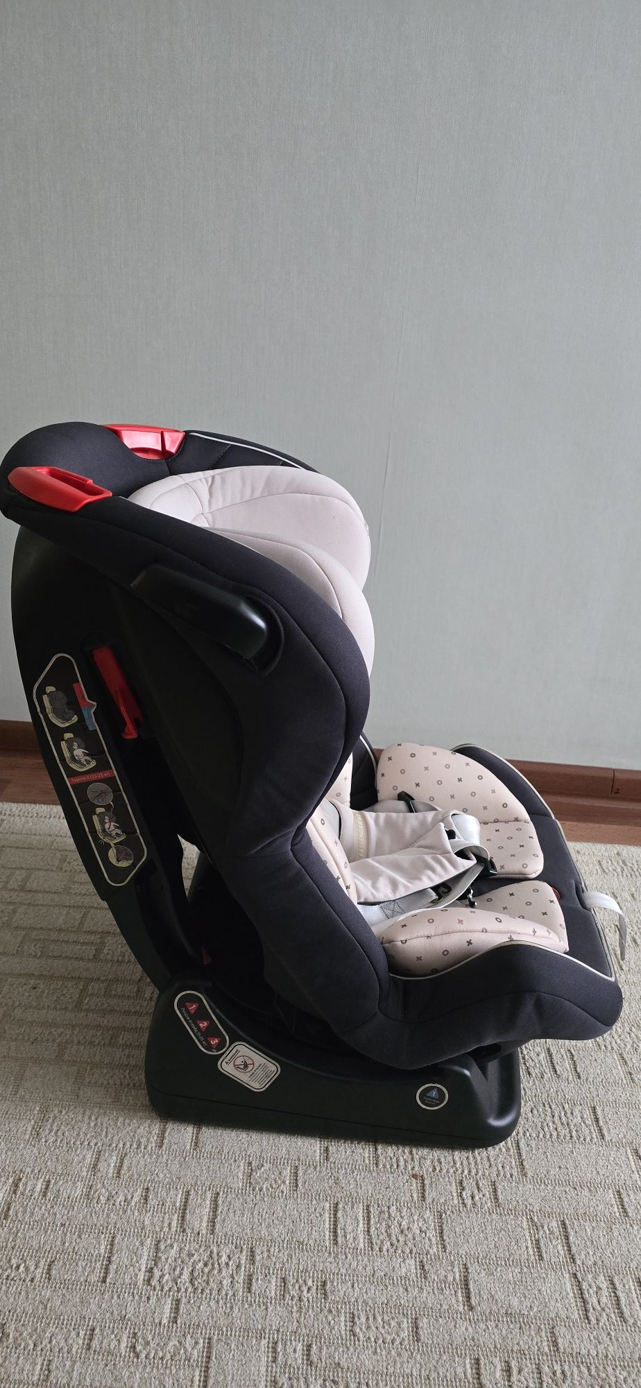 Детское авто кресло Happy Baby Passenger V2