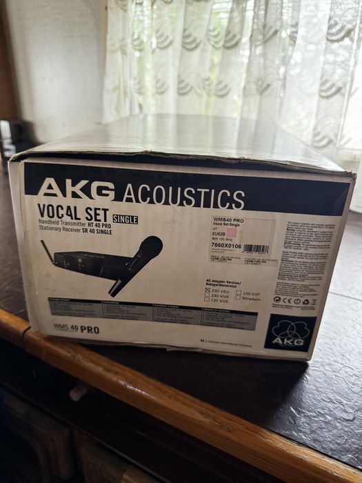 Microfon AKG HT 40 pro