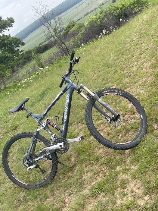 Canyon rock FS30