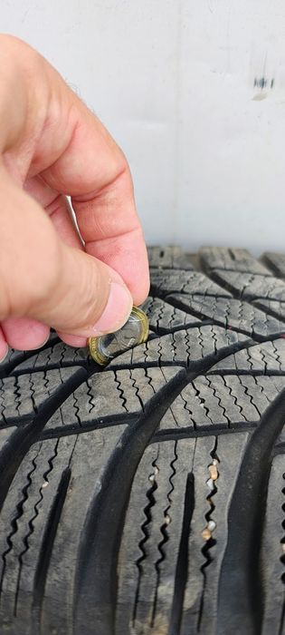 Гуми зимни Lassa Snoways 225/45 R17 94V